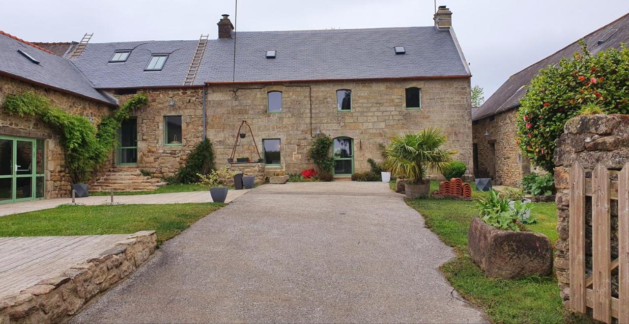 Bed and Breakfast Le Domaine De Kerlys Briec Exterior foto